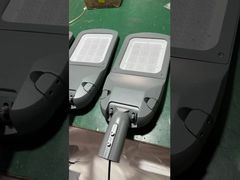 چراغ خورشیدی سنسور حرکتی ضدآب آلومینیومی IP65 روشنایی فضای باز 300 وات 400 وات 500 وات