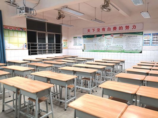 روشنایی کلاس درس LED با قابلیت تنظیم نور 40 وات، روشنایی 4000 لومن و 5 سال گارانتی برای سالن های سخنرانی