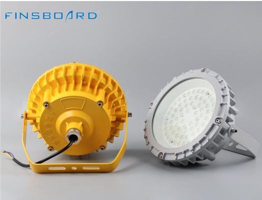 چراغ LED ضد انفجار با شیشه محدب ضد آب IP66 و عمر کاری 50000 ساعت برای مکان های خطرناک