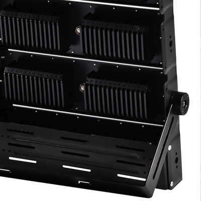 روشنایی استادیومی LED ضدآب IP66 با راندمان انرژی بالا و طیف نوری قابل تنظیم