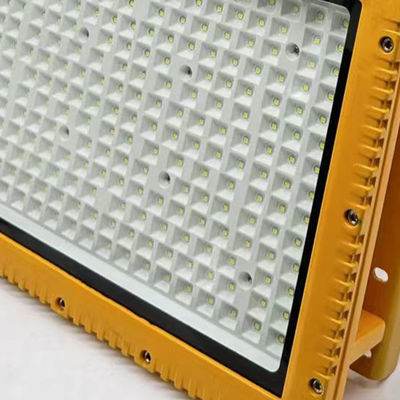 400W چراغ سیلاب ضد انفجار LED با رتبه بندی IP66 و 50،000 ساعت عمر برای مکان های خطرناک