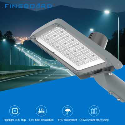 جاده در فضای باز راننده جداکننده جدید چراغ خیابان LED آلومینیوم 50w 100w 150w 200w