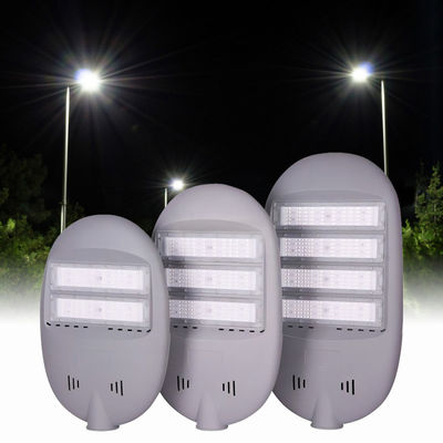 چراغ خیابانی LED هوشمند ایمنی نصب شده روی تیر در فضای باز